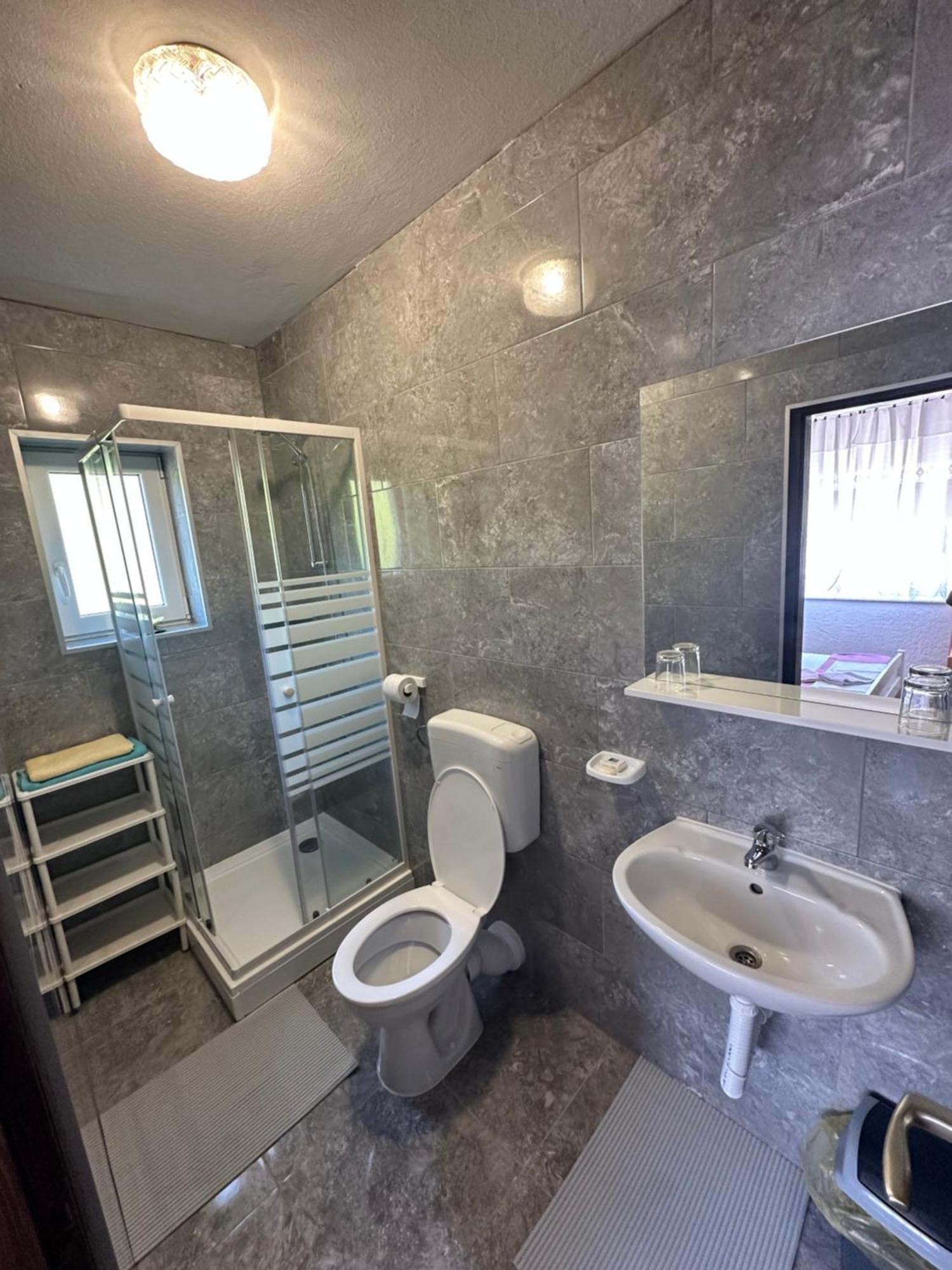 Rooms Anita Sibinj سيبينج كرومبوتسكي المظهر الخارجي الصورة